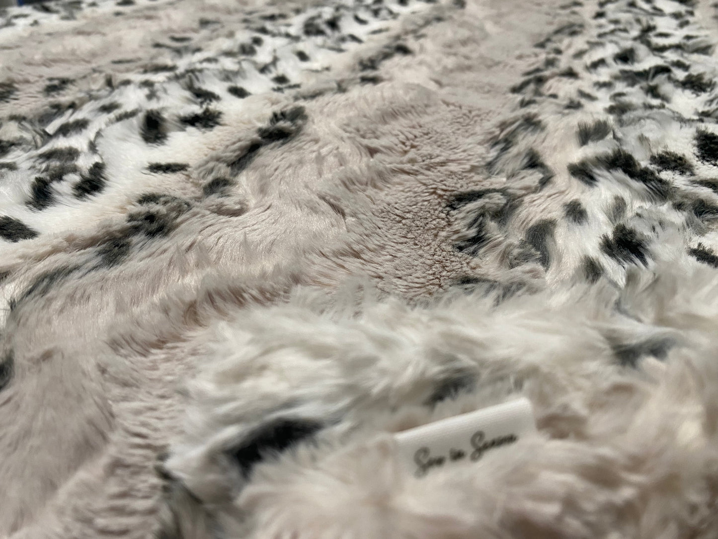 couture blanket with lynx design